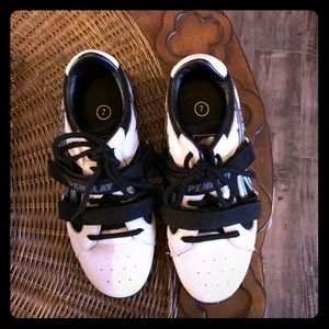 Pendlay Do-Win Lifters